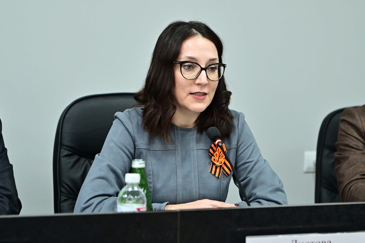 Заместитель министра здравоохранения Ставрополья Ольга Листова встретилась с ветеранами Буденновского округа.