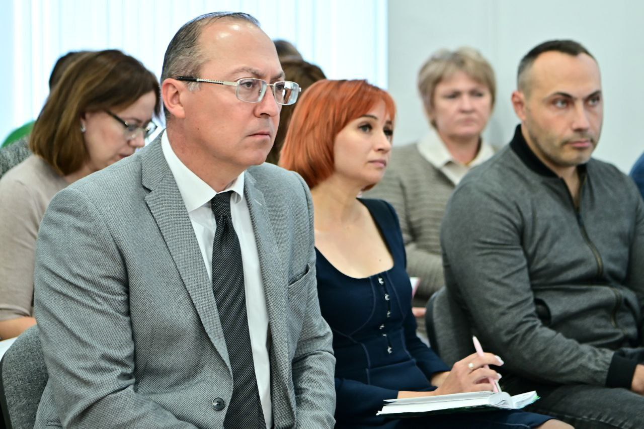 Планерка в администрации Буденновского муниципального округа 9 октября 2023 года.