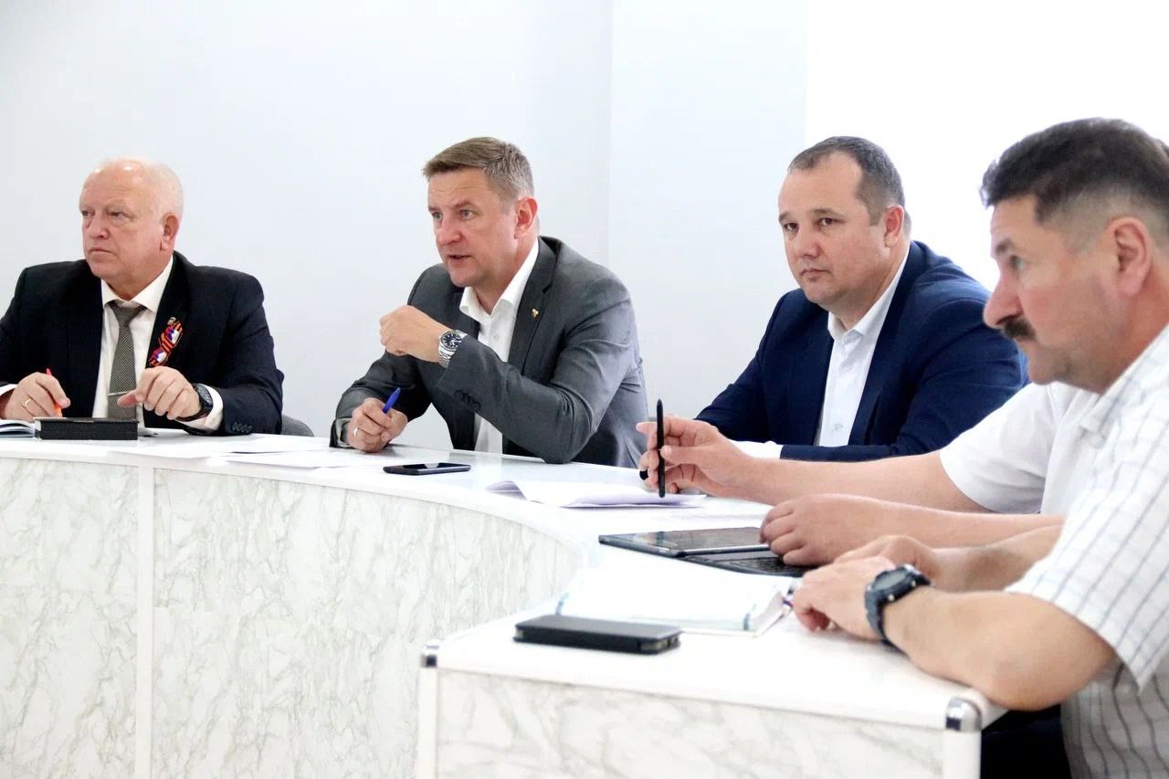 Планерка в администрации Буденновского муниципального округа 27 мая 2024 года.