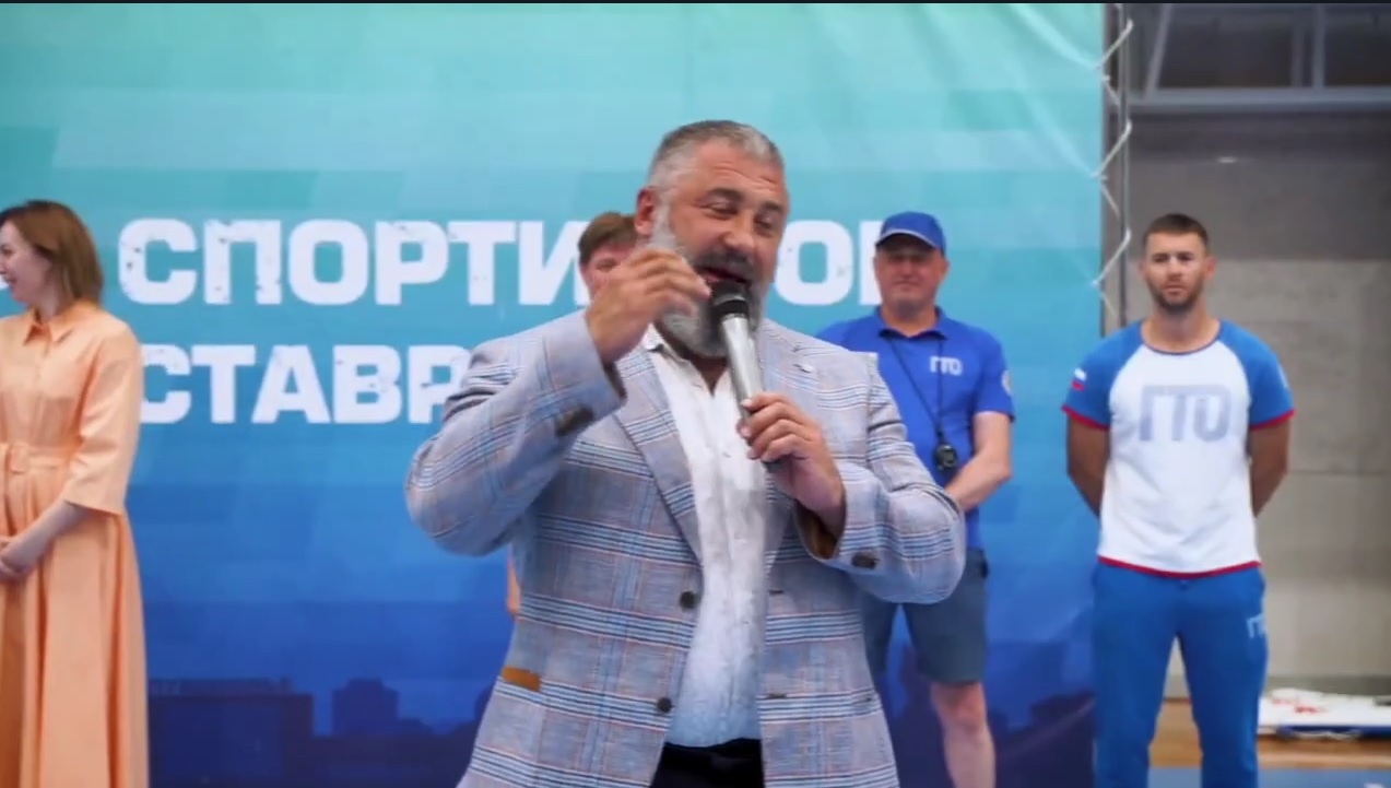 Обладатель титула «Сильнейший человек России» побывал с визитом в Буденновске.