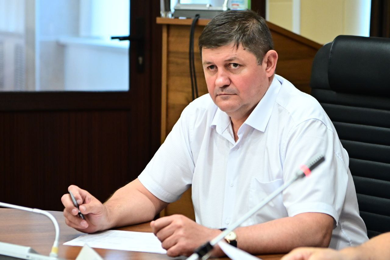 Решение о назначении проведения конкурса по отбору кандидатур на должность Главы Буденновского муниципального округа принято на сороковом заседании окружной Думы.