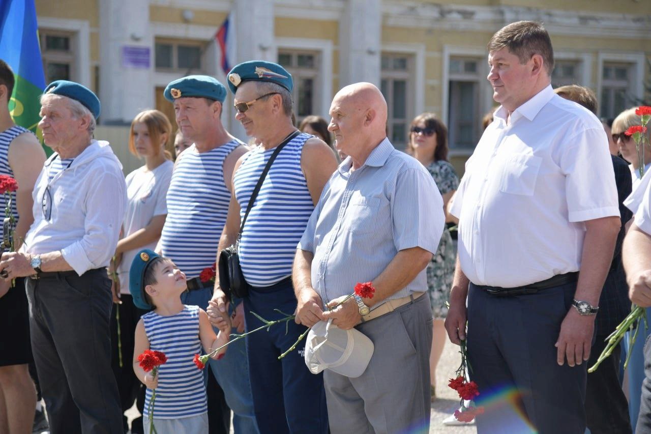 На Прикумье отметили День воздушно-десантных войск России.
