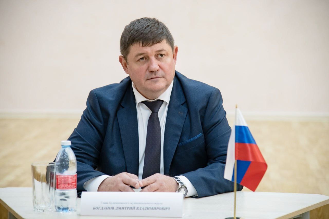 Глава Буденновского округа Дмитрий Богданов провел встречу с жителями поселка Терский.