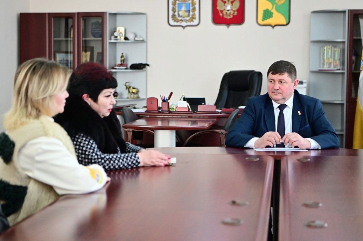 Глава Буденновского округа Дмитрий Богданов провел очередной прием граждан.
