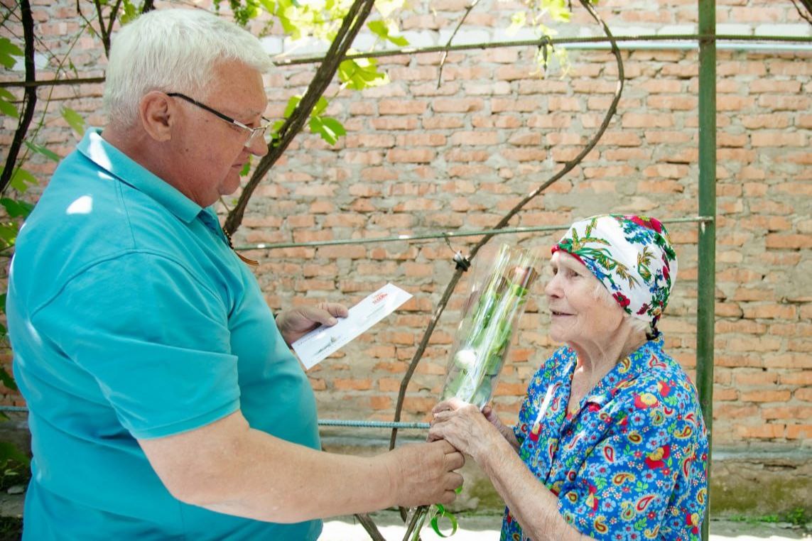 Свой 95-летний юбилей отмечает долгожительница Буденновского округа, труженица тыла Раиса Алексеевна Виниченко.