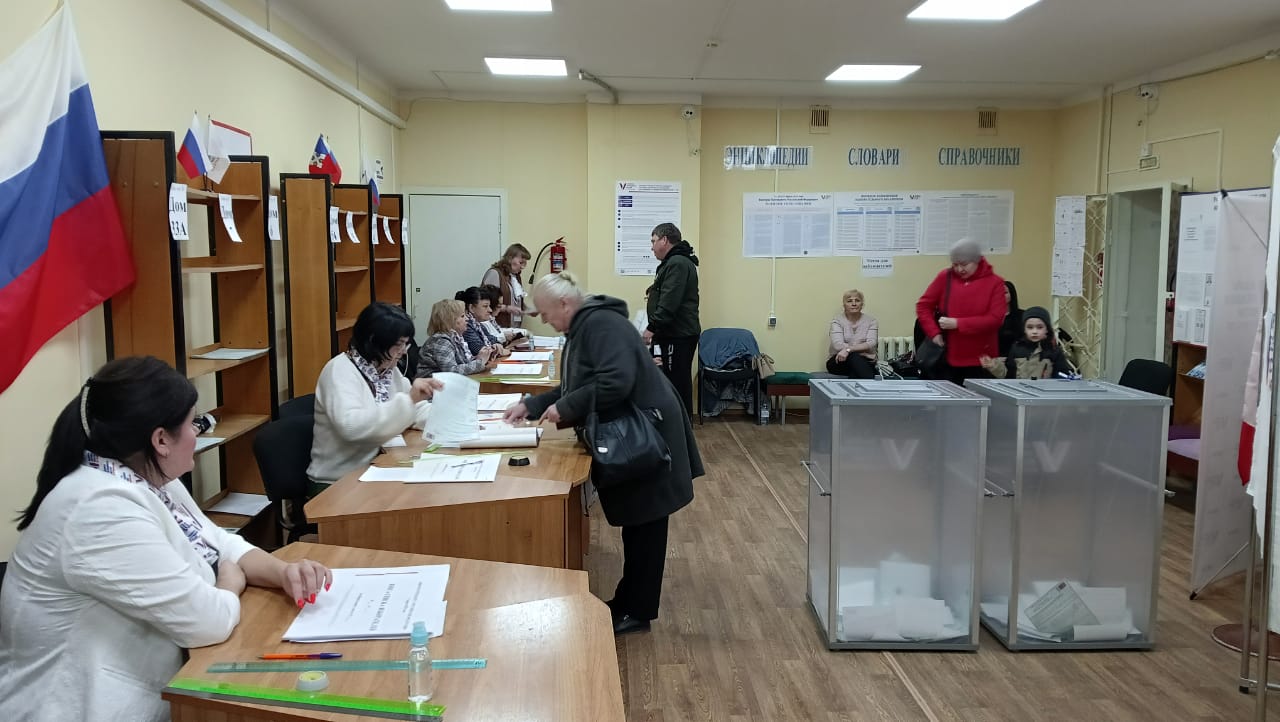 В БУДЕННОВСКОМ ОКРУГЕ ПРОХОДИТ ГОЛОСОВАНИЕ НА ВЫБОРАХ ПРЕЗИДЕНТА РОССИИ.